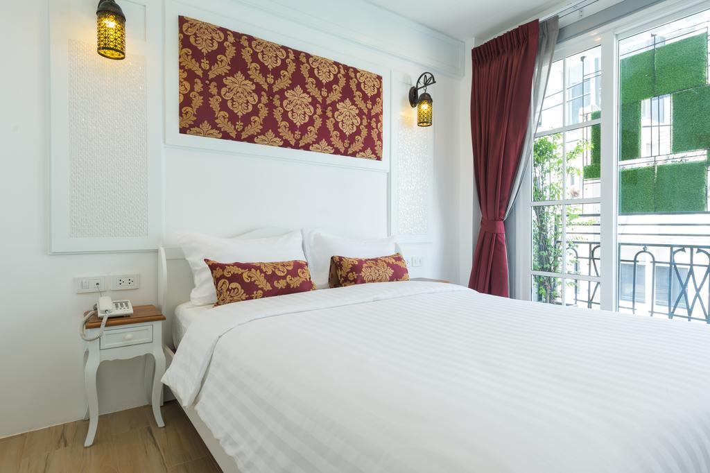 White Ivory Bed And Breakfast Bangkok Exterior photo